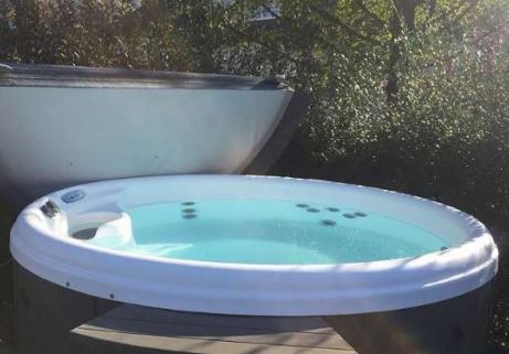 Jacuzzi extérieur Crown II 3