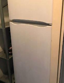 frigo Indesit + congélateur 4