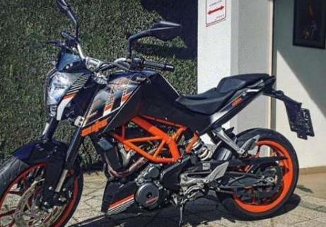 KTM 390 Duc 3