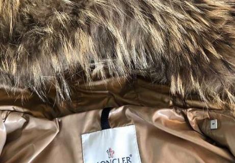 Veste Moncler or / beige taille 36 2