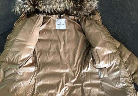 Veste Moncler or / beige taille 36 4