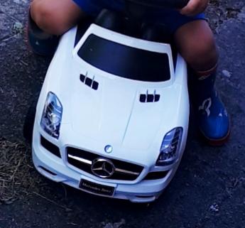 Voiture bebe mercedes blanche 1