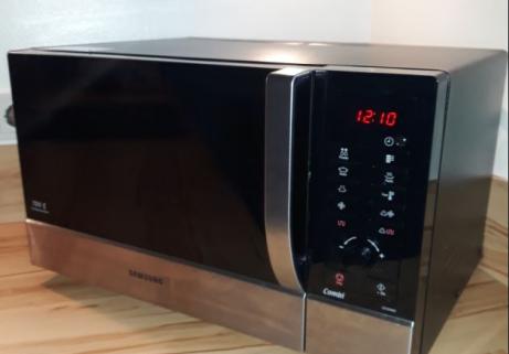 Four Micro Ondes SAMSUNG CE 107 MST Inox et Noir Combiné 28L MO 900W