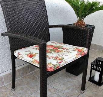 Set table et chaises en rotin 3