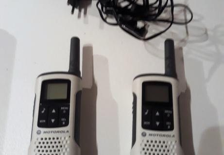 WALKIE TALKIE MOTOROLA T50 5