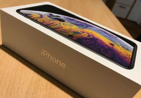 iPhone XS 64gb silver 1