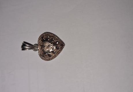 Pendentif en argent en coeur 2