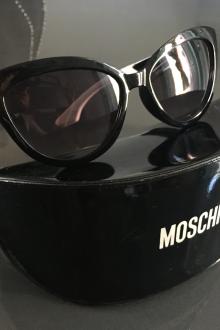 Lunette solaire moschino numéro série sur branche