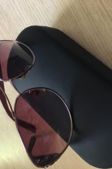 Lunette solaire Gucci numéro de série sur branche