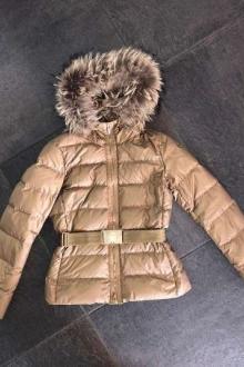 Veste Moncler or / beige taille 36