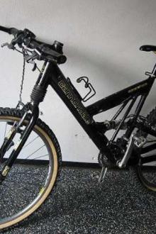 Cannondale Super V avec équipement Shimano XTR