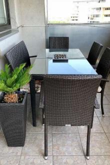 Set table et chaises en rotin