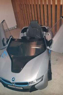 voiture électrique BMW i8